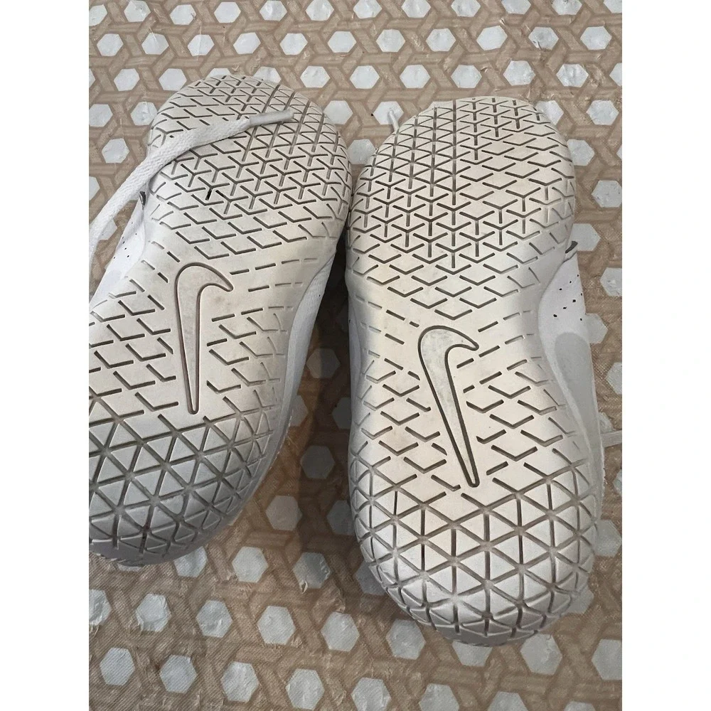 Nike Cheer Sideline IV White Size 12C